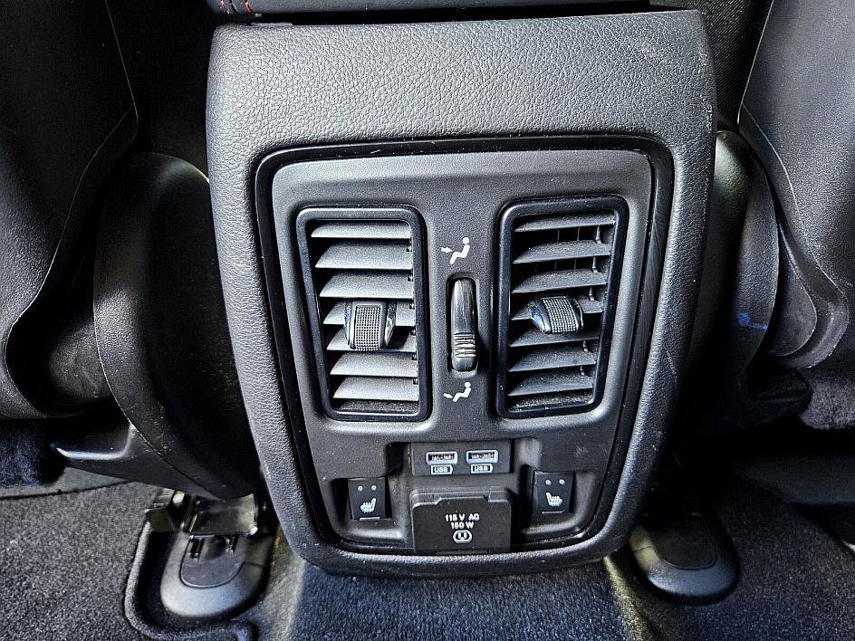 2023 Dodge Durango R/T Plus photo 11