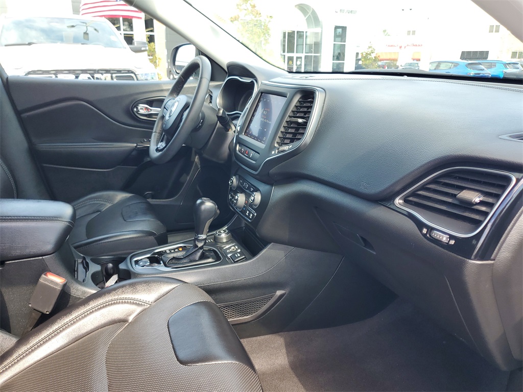 2023 Jeep Cherokee Altitude photo 28