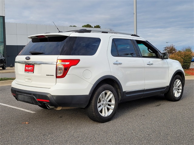 2013 Ford Explorer XLT photo 3