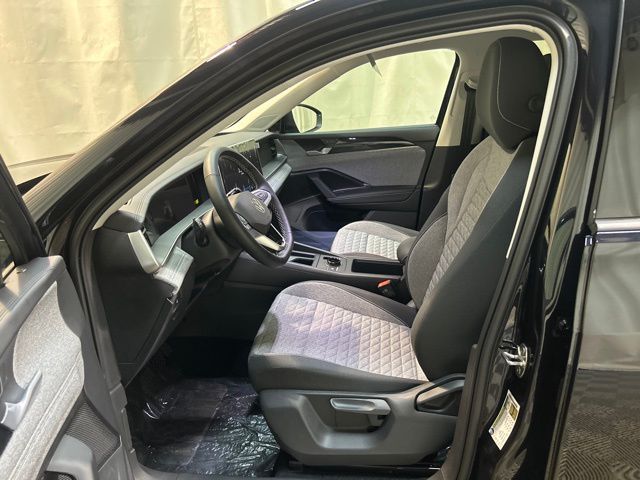 2025 Volkswagen Tiguan S photo 10