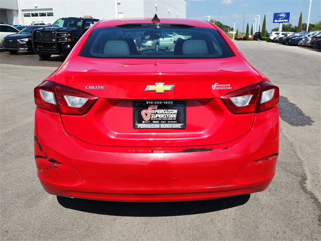 2018 Chevrolet Cruze LS photo 3