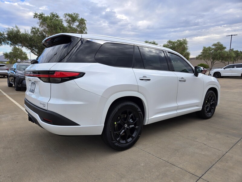 2026 Lexus TX 350 Premium photo 2