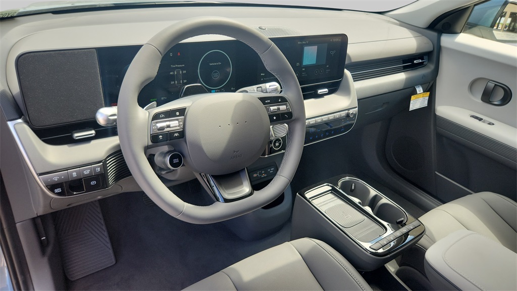 2025 Hyundai Ioniq 5 SE photo 17
