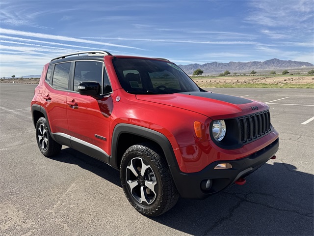 2022 Jeep Renegade Trailhawk photo 2
