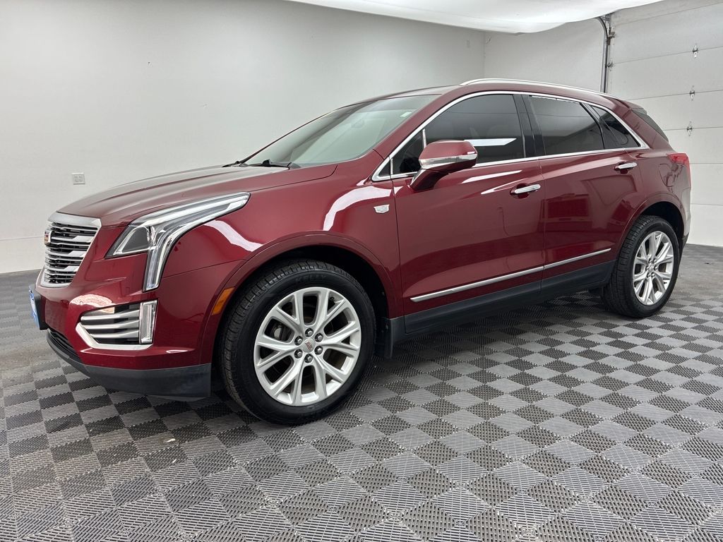2017 Cadillac XT5 Luxury photo 3