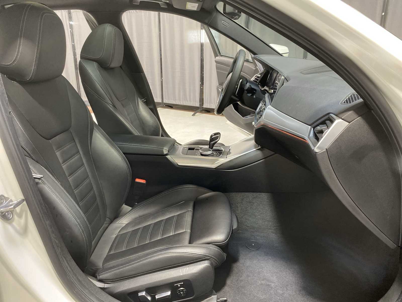 2020 Bmw 330i xDrive Sedan photo 12