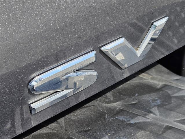 2024 Nissan Titan SV photo 7