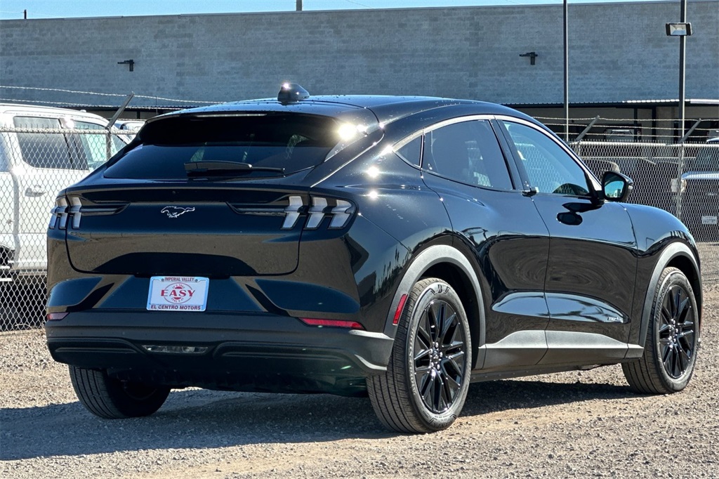 2025 Ford Mustang Mach-E Select photo 2