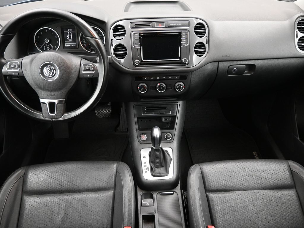 2017 Volkswagen Tiguan S photo 10