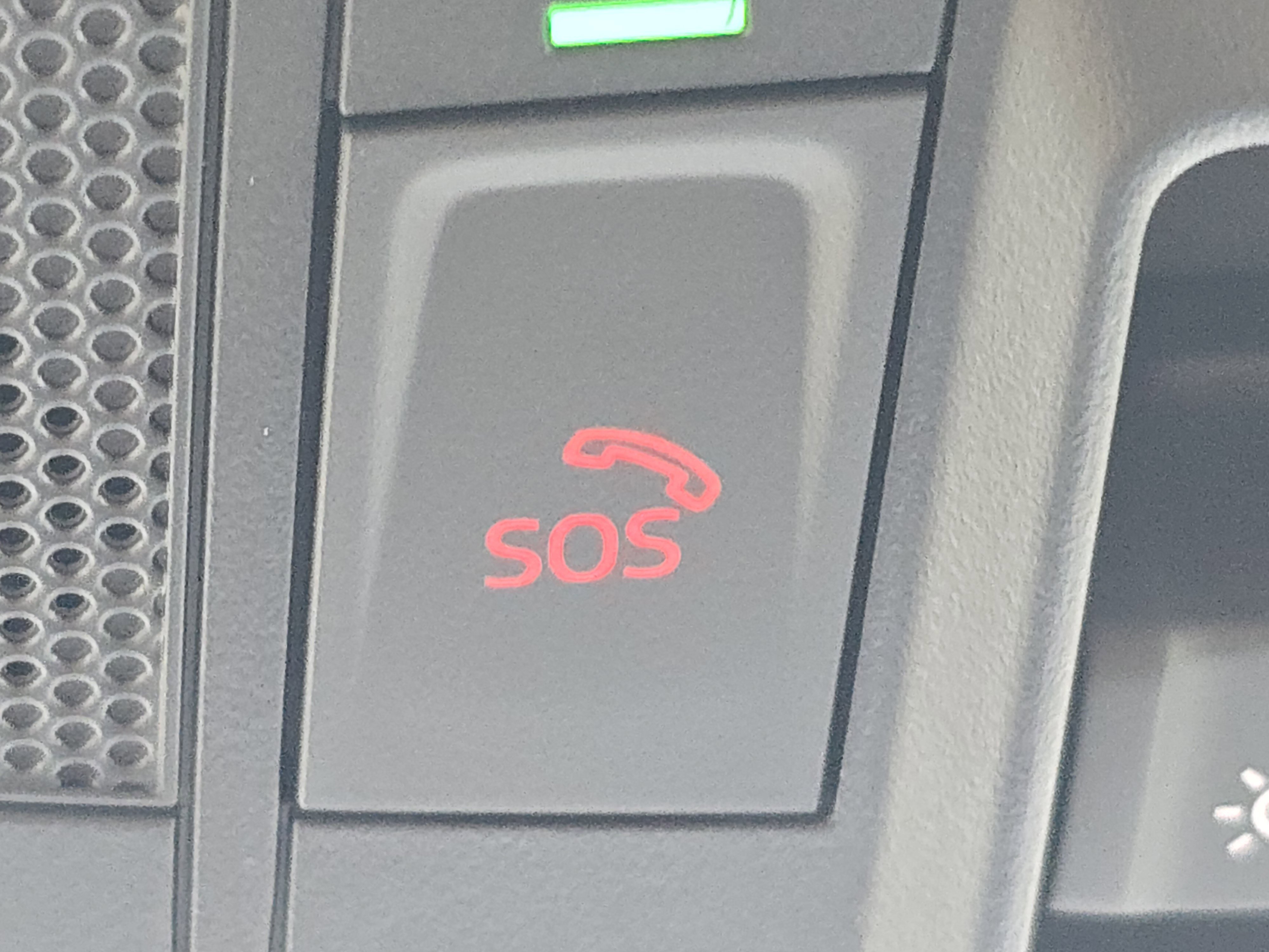 2025 Audi Q3 S line Premium photo 13