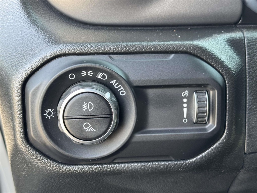 2023 Jeep Gladiator Sport S photo 28