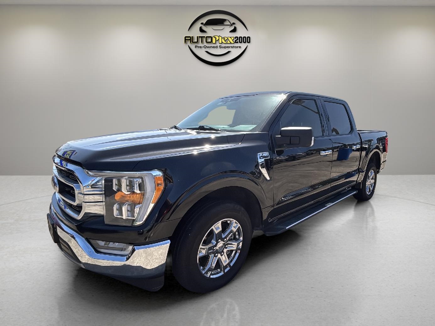 2021 Ford F-150 XLT photo 2