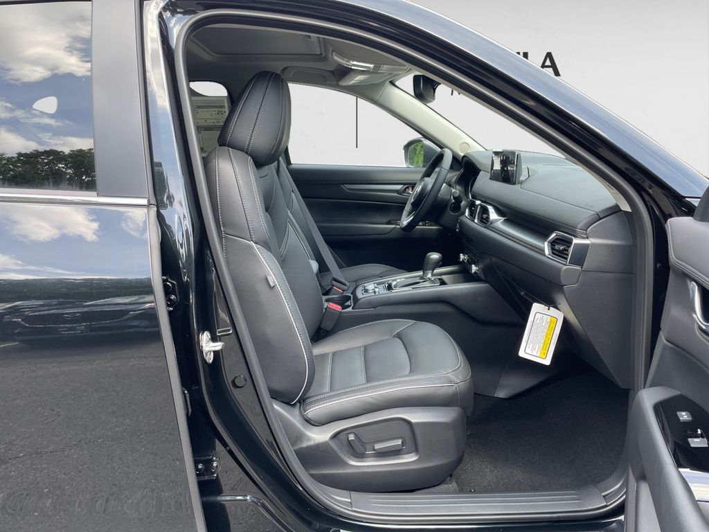 2025 Mazda CX-5 2.5 S Preferred photo 14