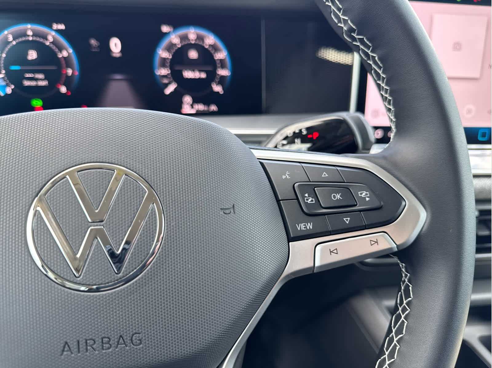 2025 Volkswagen Tiguan S photo 22