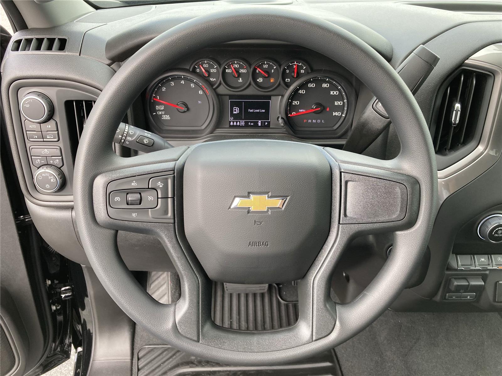 2025 Chevrolet Silverado 1500 Custom photo 13