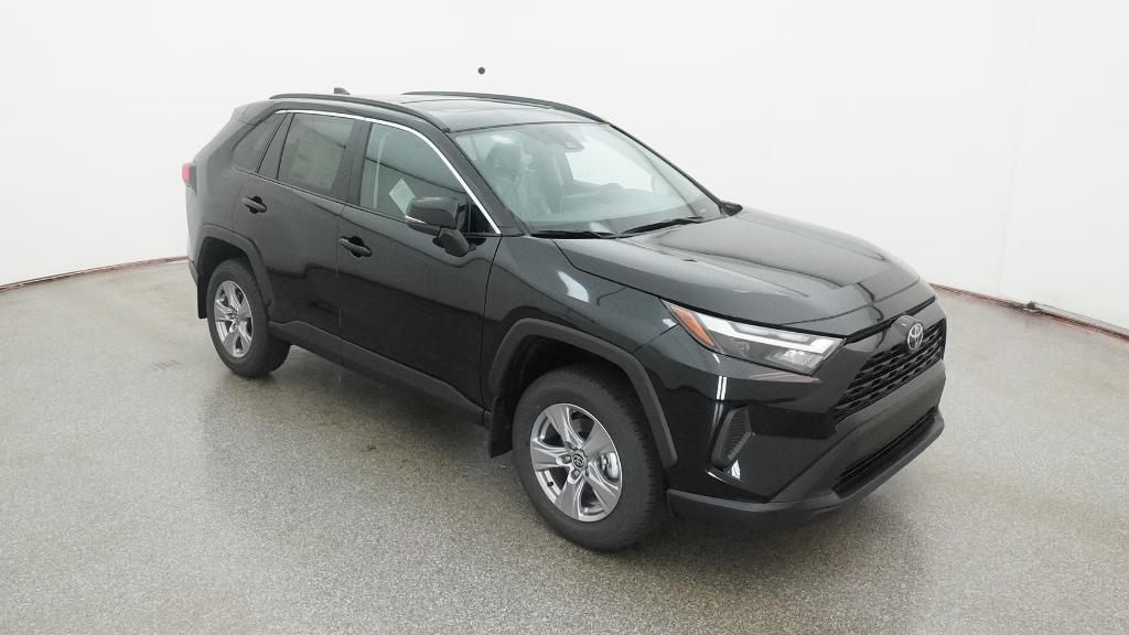 2025 Toyota RAV4 XLE photo 29