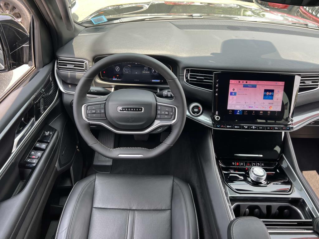 2024 Jeep Wagoneer Series I photo 12