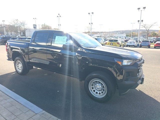 2026 Chevrolet Colorado Work Truck photo 3