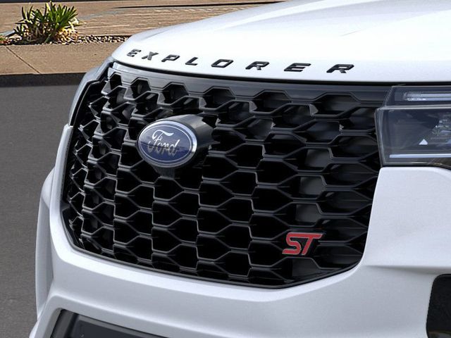 2025 Ford Explorer ST photo 16