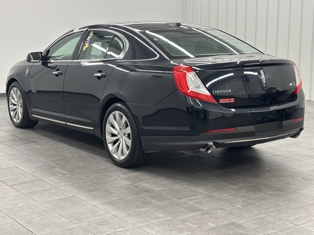 2014 Lincoln MKS Base photo 4