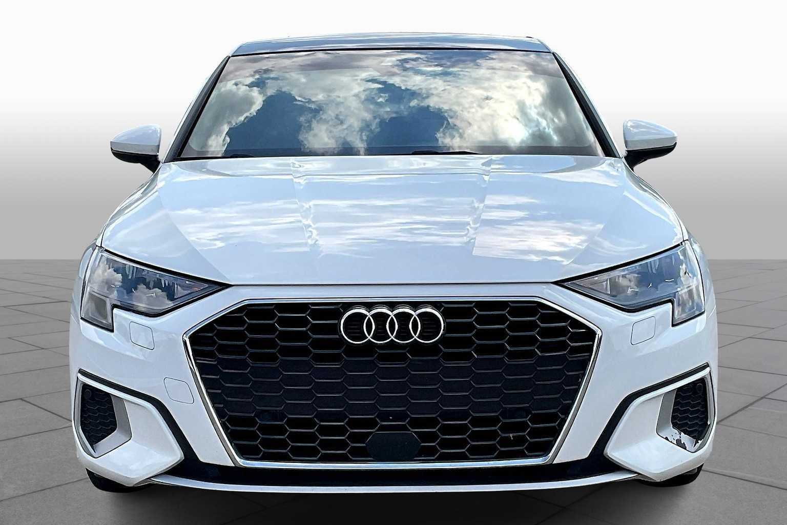2022 Audi A3 Premium photo 3