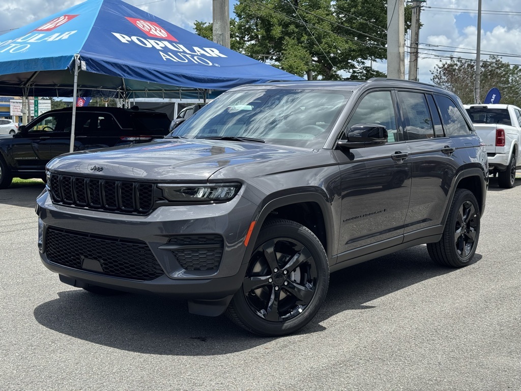 2025 Jeep Grand Cherokee Altitude's photo