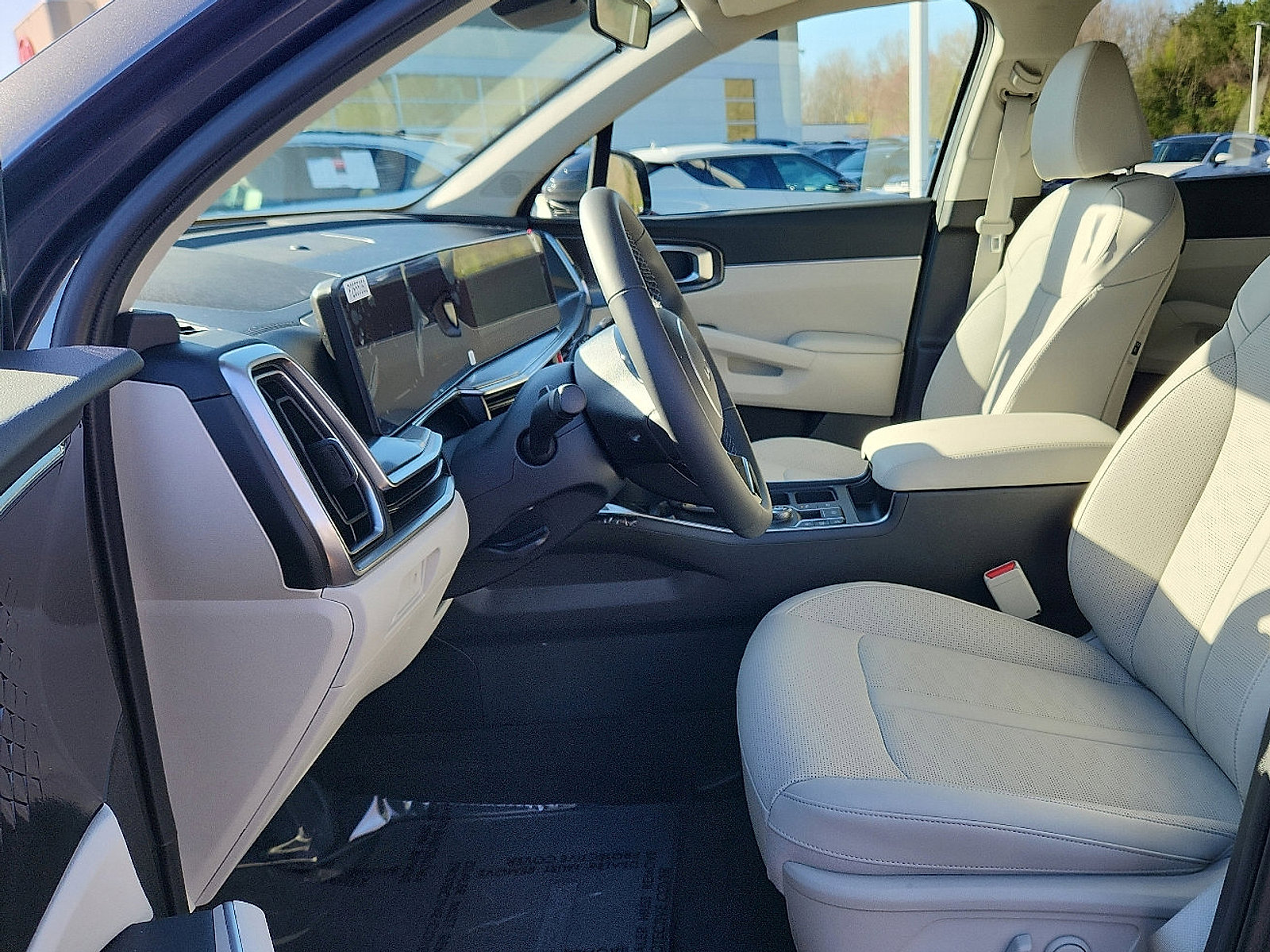 2025 Kia Sorento S photo 7