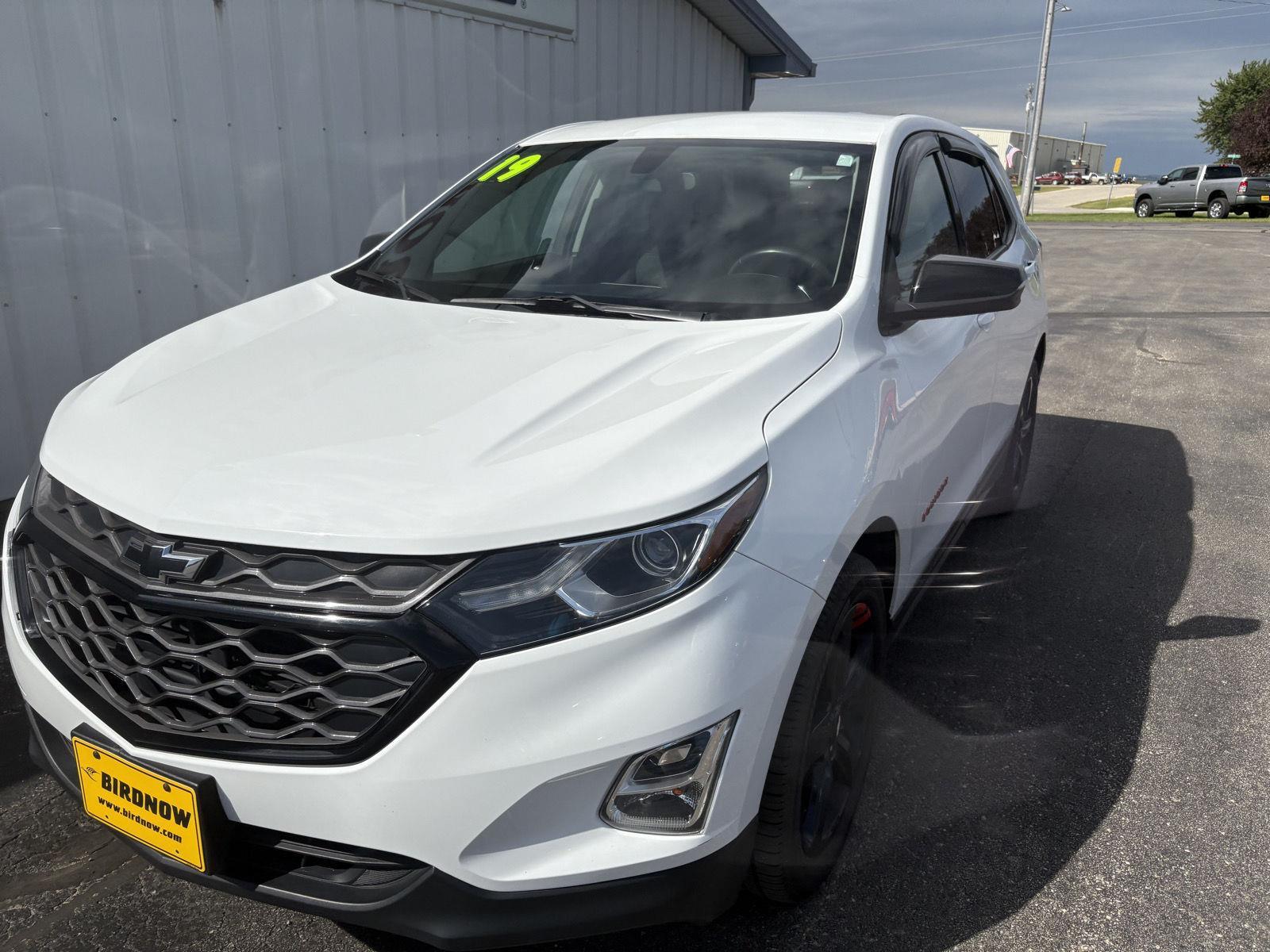 2019 Chevrolet Equinox LT photo 5