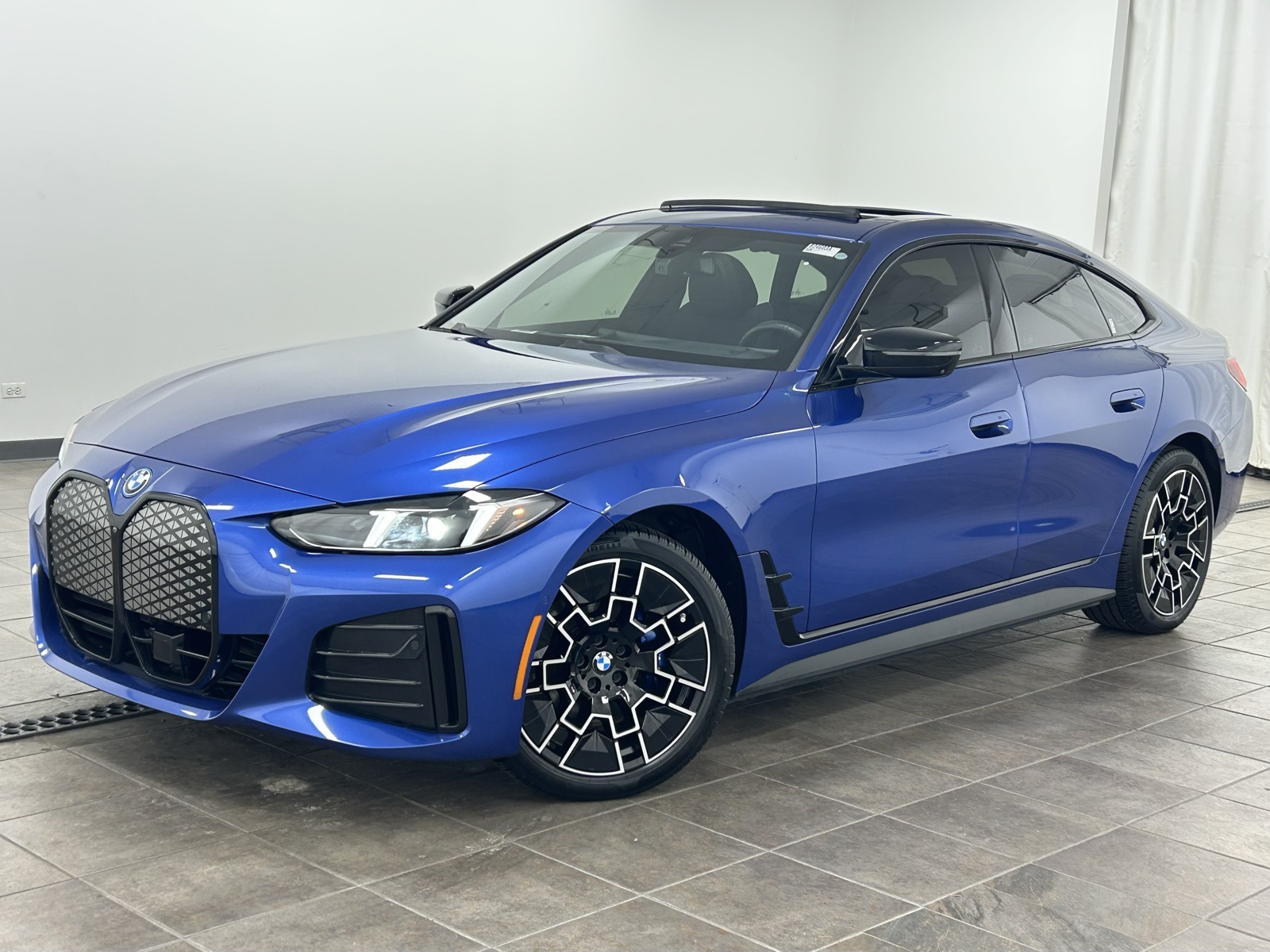 2025 BMW i4 M50's photo