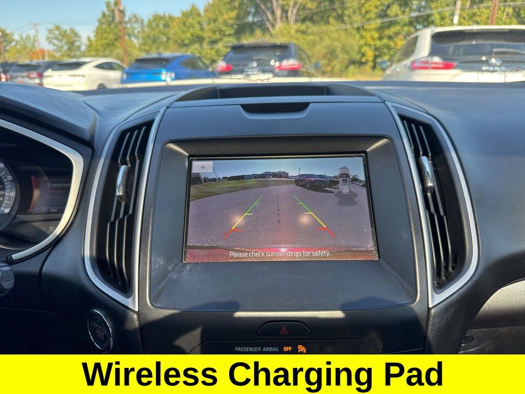 2020 Ford Edge SEL photo 23