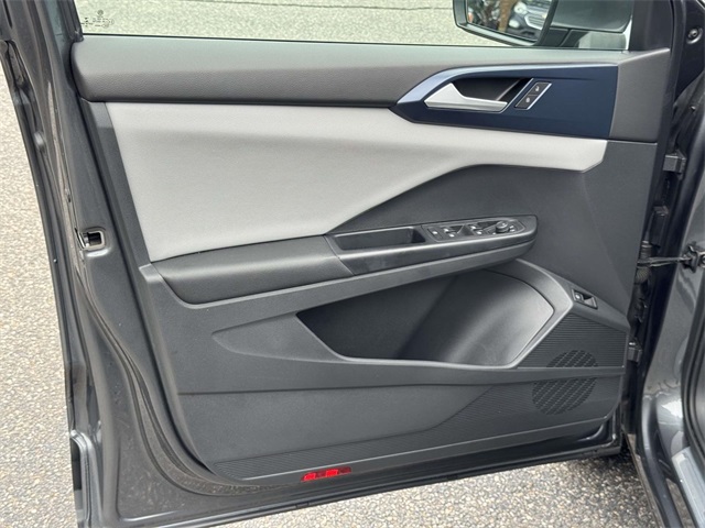 2023 Volkswagen Taos SE photo 26