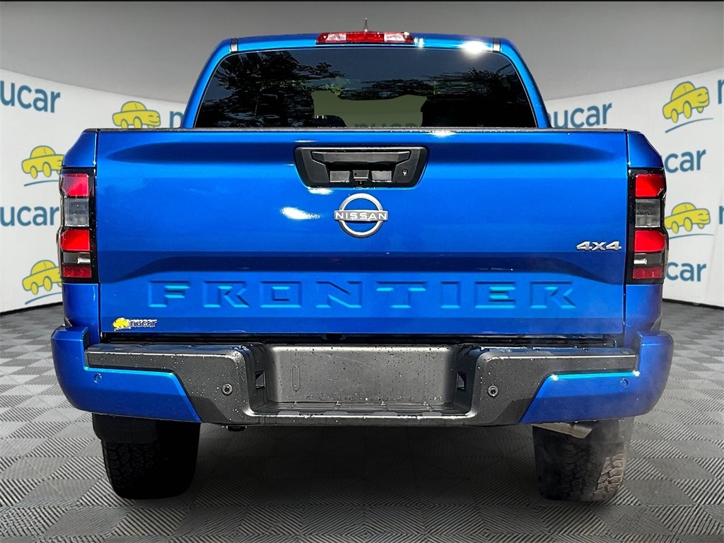 2025 Nissan Frontier SV photo 5