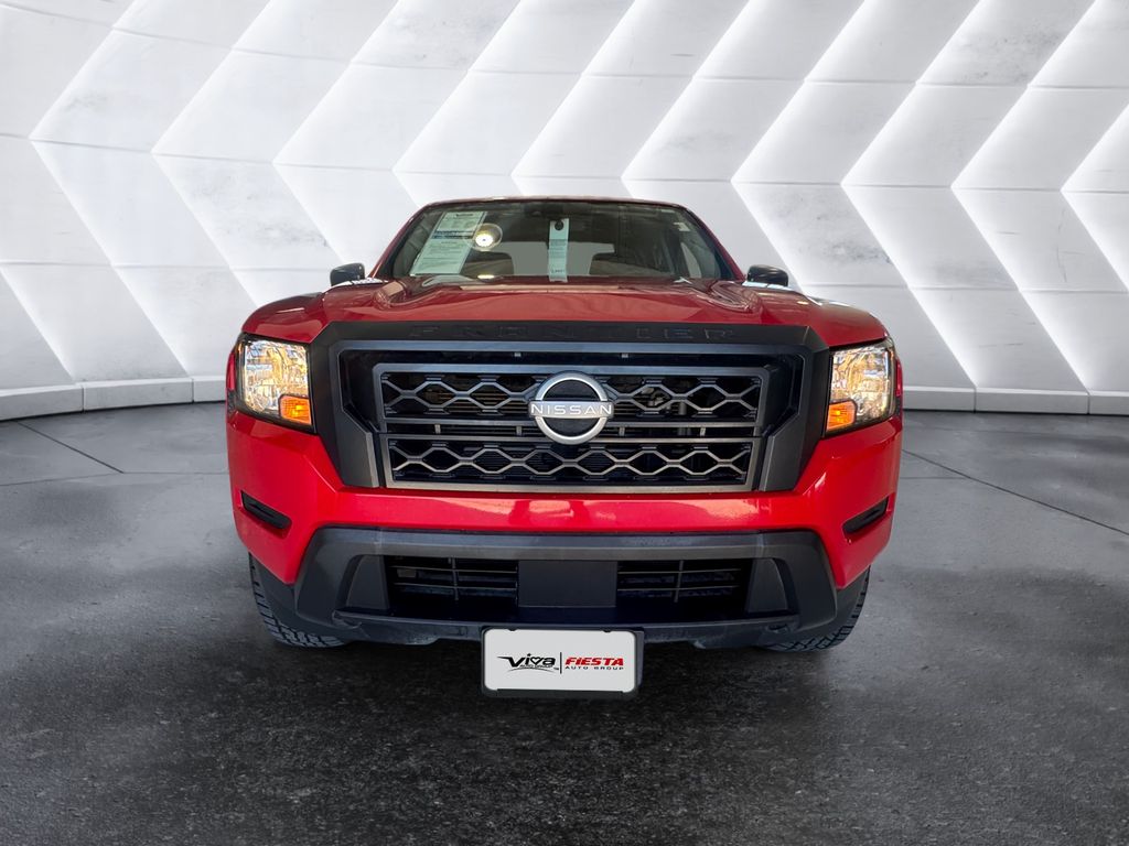 2022 Nissan Frontier S photo 2