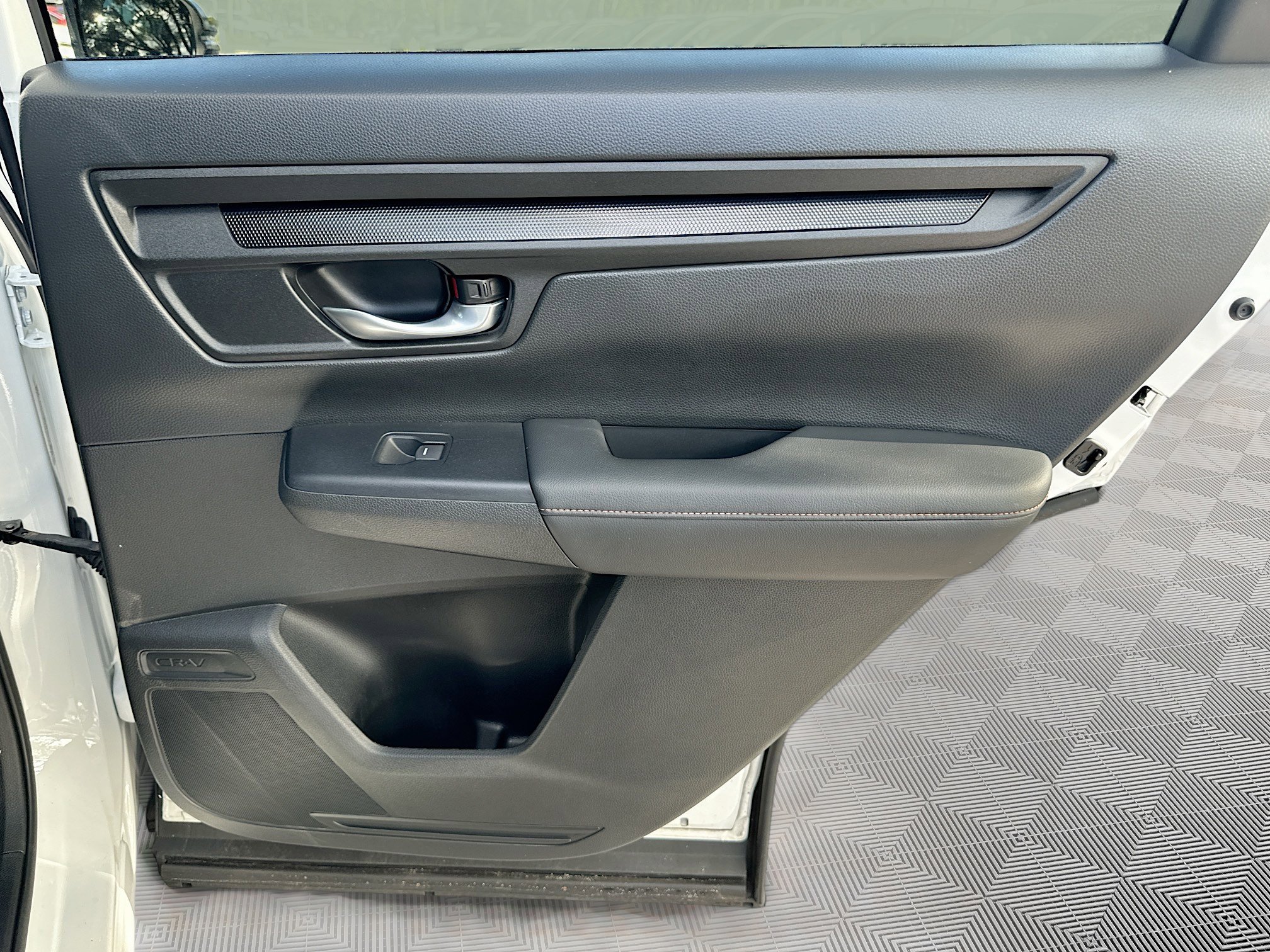 2023 Honda CR-V Hybrid Sport photo 32
