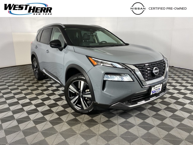 2023 Nissan Rogue SL's photo