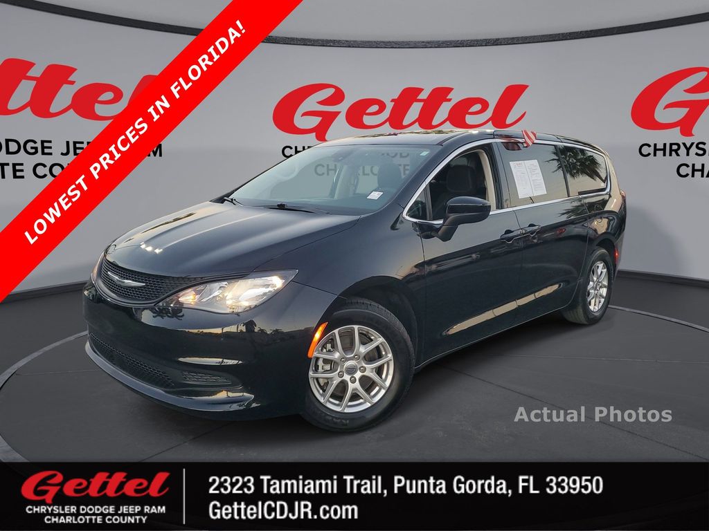 Pre-Owned 2024 Chrysler Voyager LX's photo