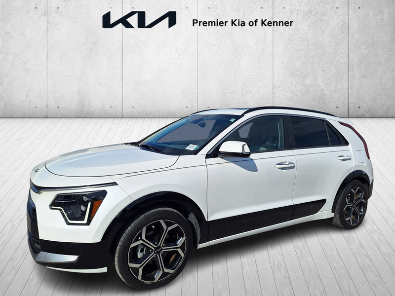 2023 Kia Niro SX Touring's photo