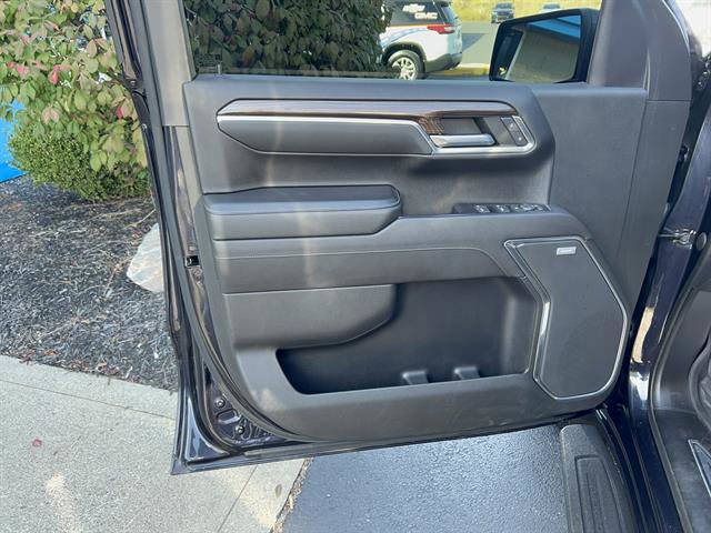 2022 Chevrolet Silverado 1500 LT Trail Boss photo 9