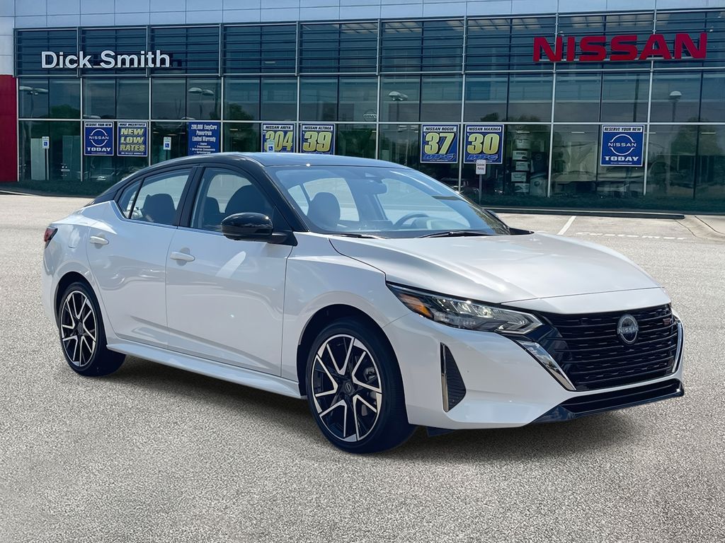 2025 Nissan Sentra SR's photo