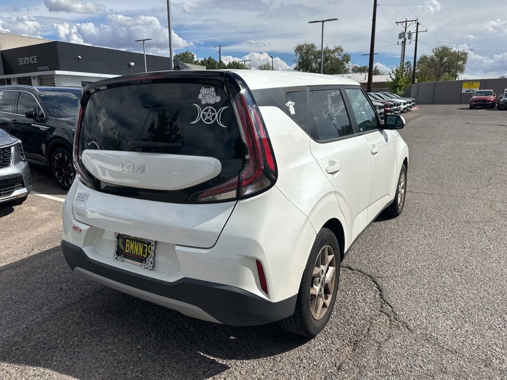 2023 Kia Soul LX photo 7