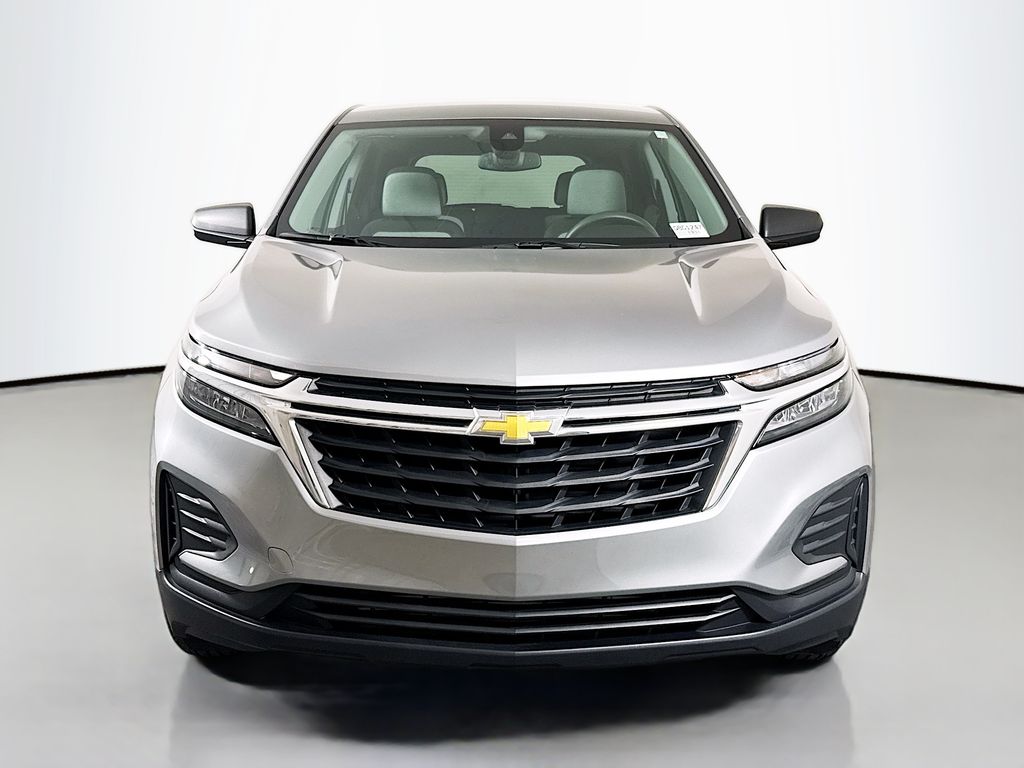 2024 Chevrolet Equinox LS photo 2