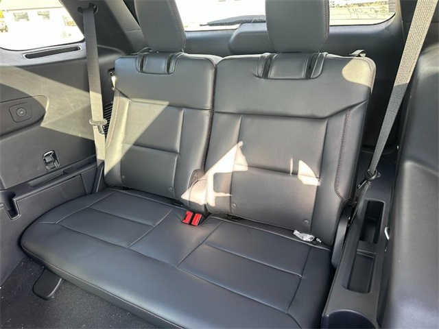 2026 Ford Explorer ST-Line photo 4