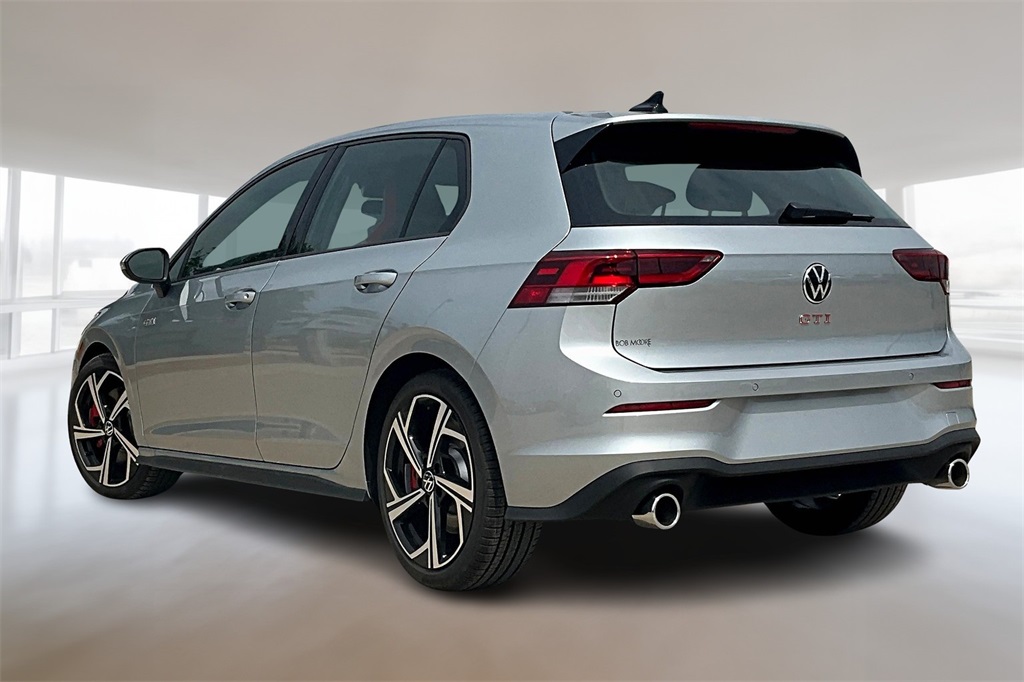 2025 Volkswagen Golf GTI SE photo 3