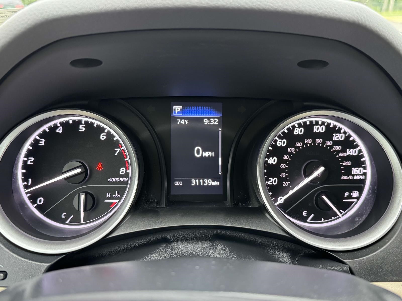 2023 Toyota Camry LE photo 13