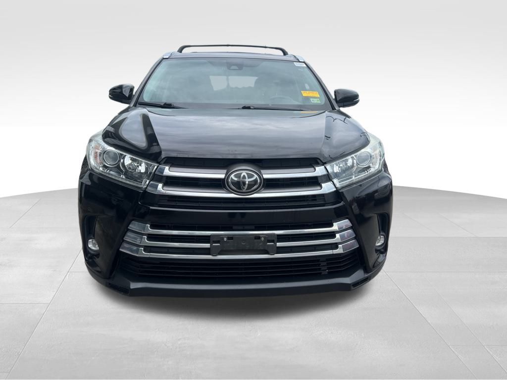 2019 Toyota Highlander Limited photo 6