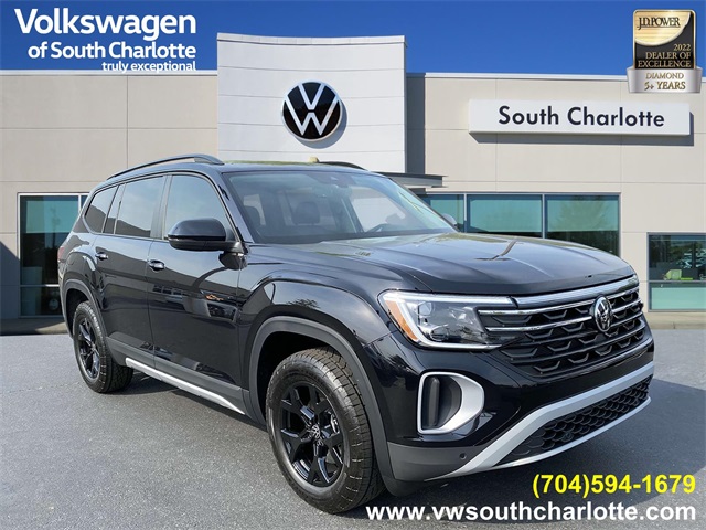 2025 Volkswagen Atlas Atlas Peak Edition's photo
