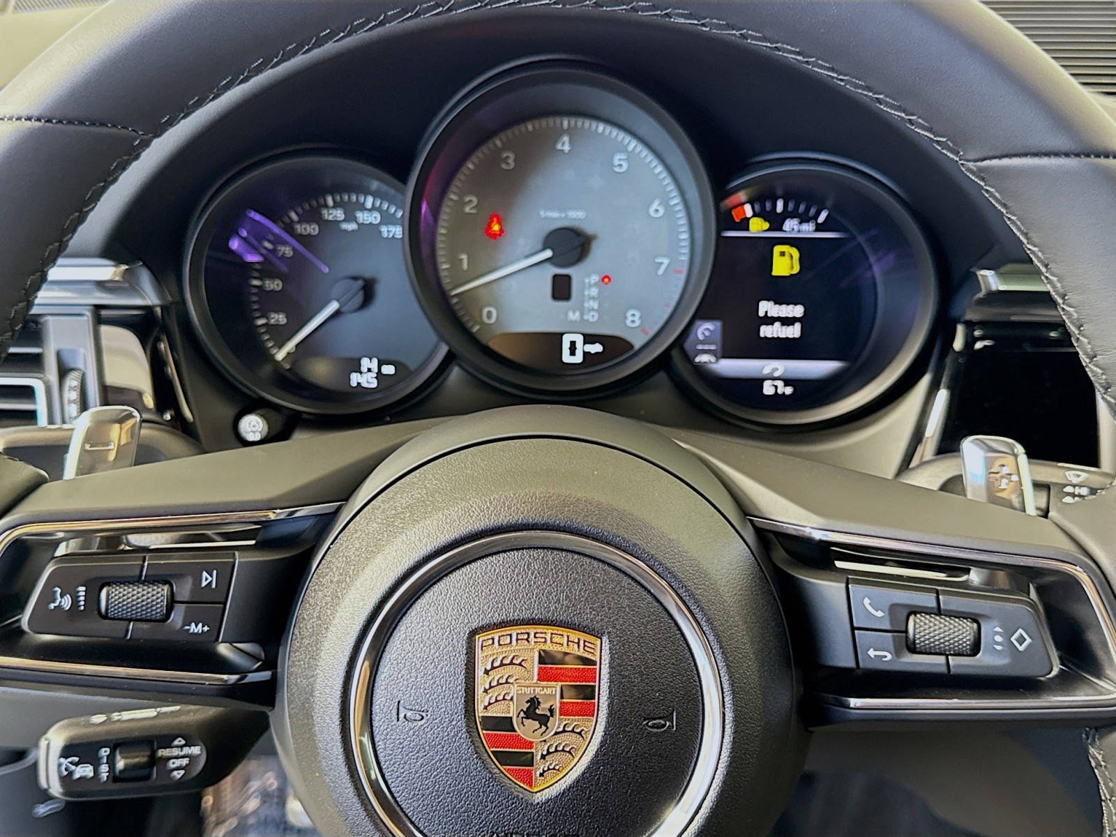 2025 Porsche Macan S photo 14