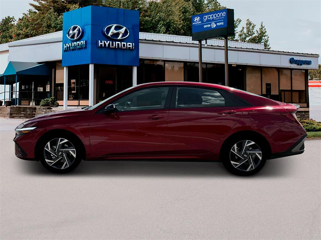 2025 Hyundai Elantra SEL Sport photo 2