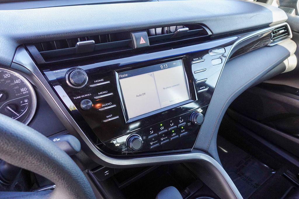 2019 Toyota Camry L photo 20