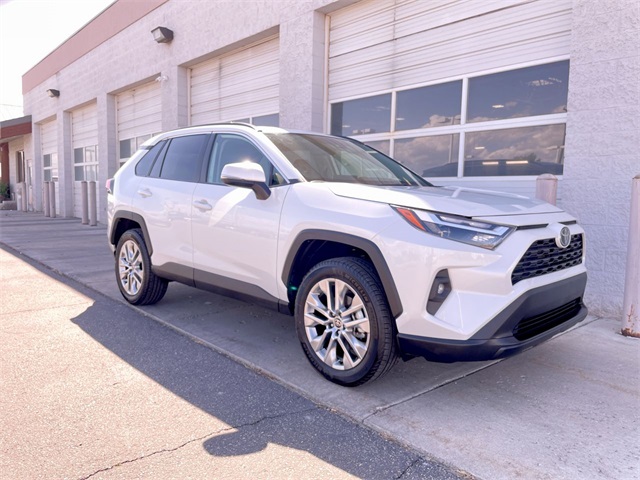 2025 Toyota RAV4 XLE Premium photo 3